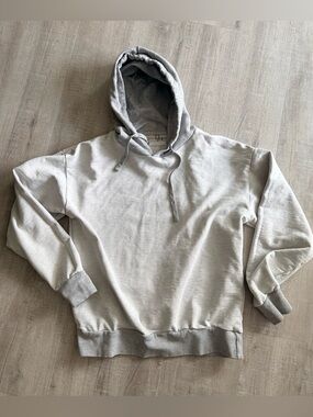 Denim & Flower | two toned grey hoodie | retro. Womens size Small.